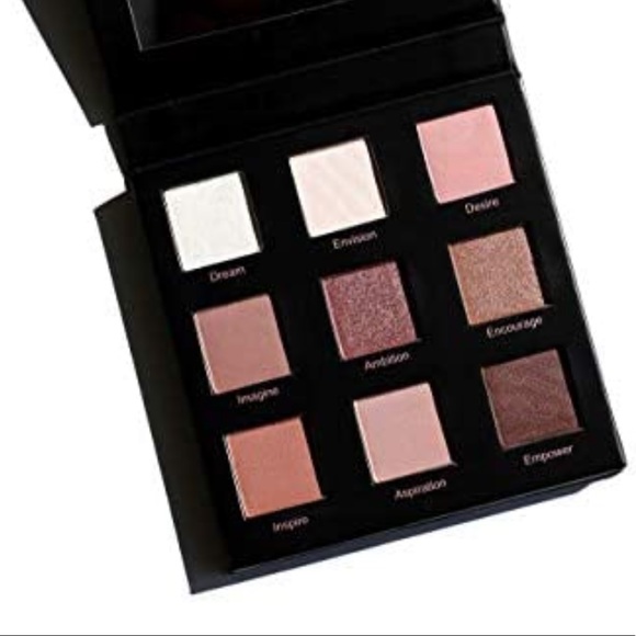 🌿 REALHER “DREAMS SO BIG" EYESHADOW PALETTE - Picture 5 of 11